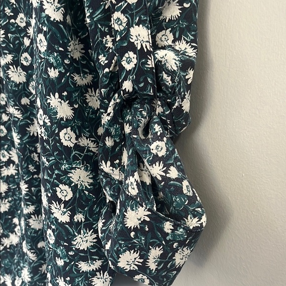 Joe Fresh Floral Blue and White Women's Top Size XS - Picture 3 of 10